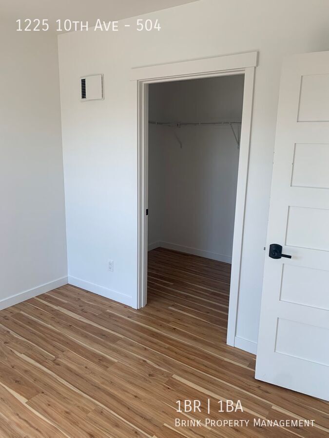 Live at The Woodworth - Classic & Cool Living in Capitol Hill property image