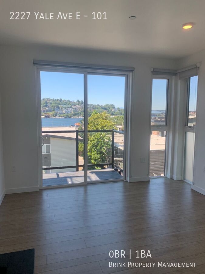 Welcome to Lakeview! - Live in Luxury & Style in the heart of Eastlake property image