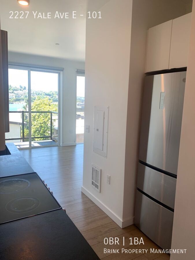 Welcome to Lakeview! - Live in Luxury & Style in the heart of Eastlake property image